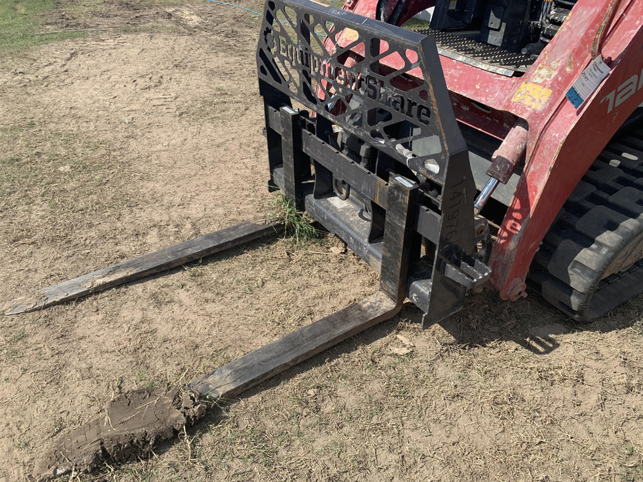 2021 PALADIN 48" Pallet Forks - Paladin