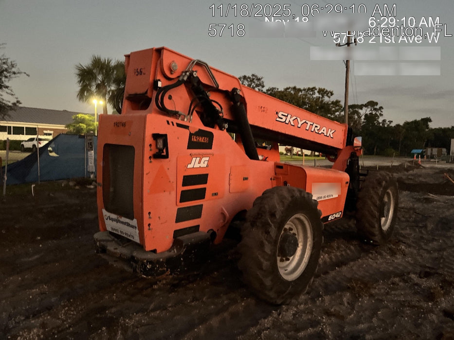 2017 Skytrak 6042 42' REACH, PALLET FORKS, 6k, FOAM FILLED TIRES