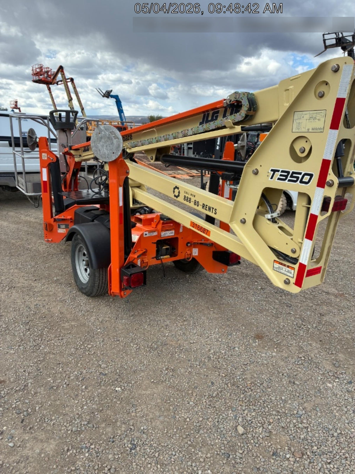 2023 JLG T350