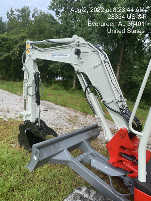 2022 TAKEUCHI TB235-2R