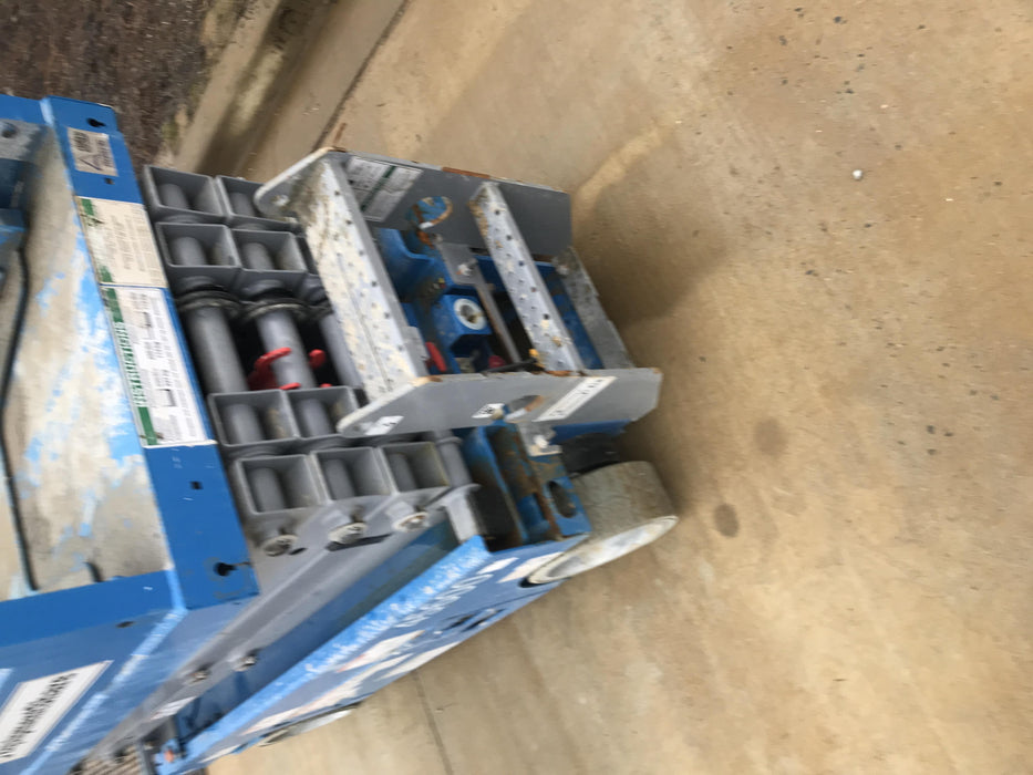 2019 Genie GS-1930 Fixed rails with chain Entry