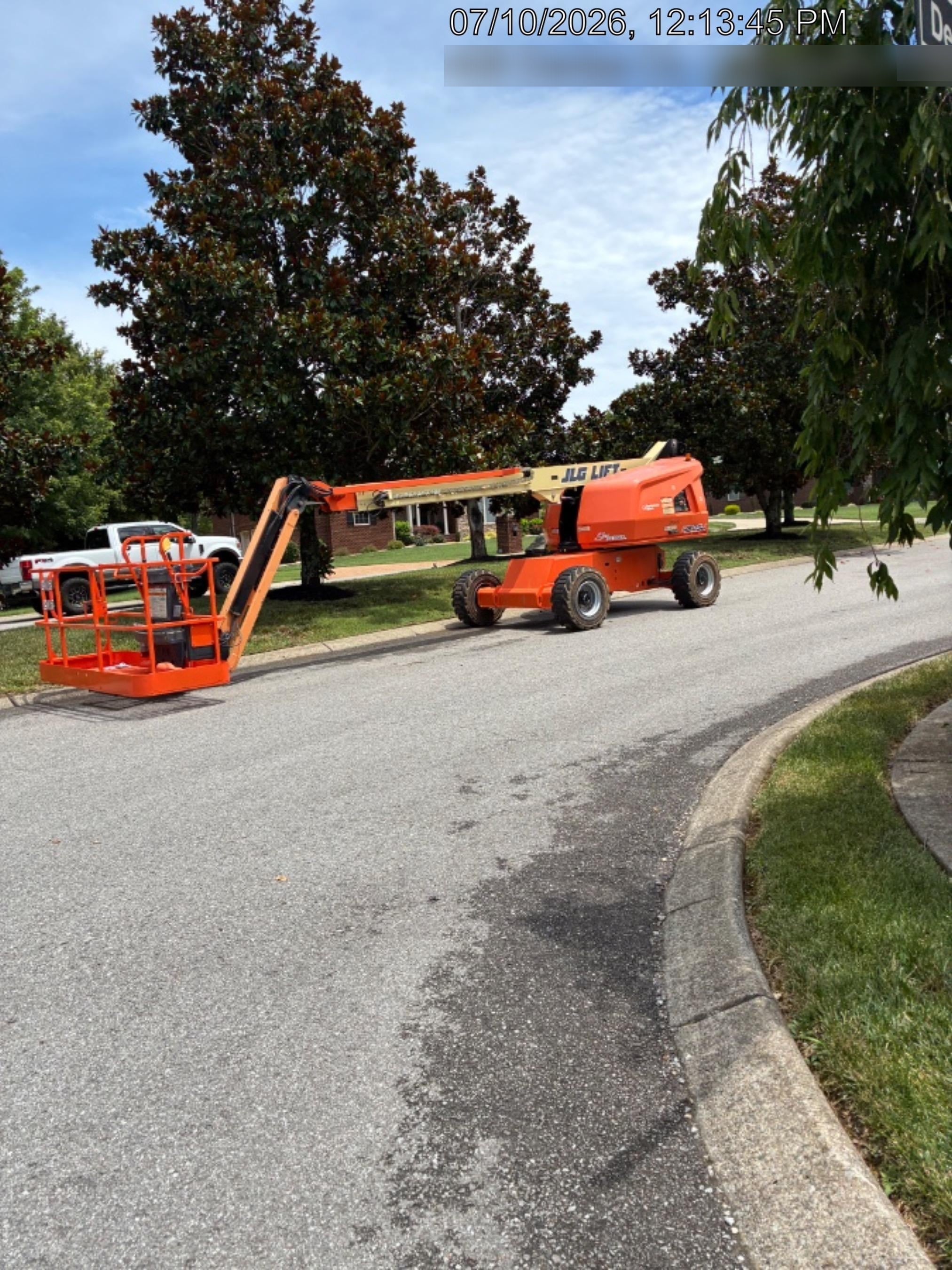 2023 JLG 460SJ