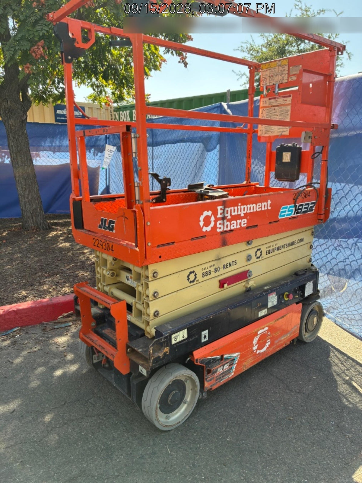 2022 JLG ES1932