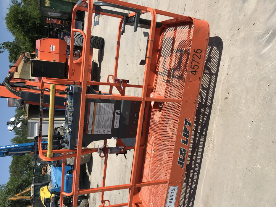 2019 JLG 800AJ