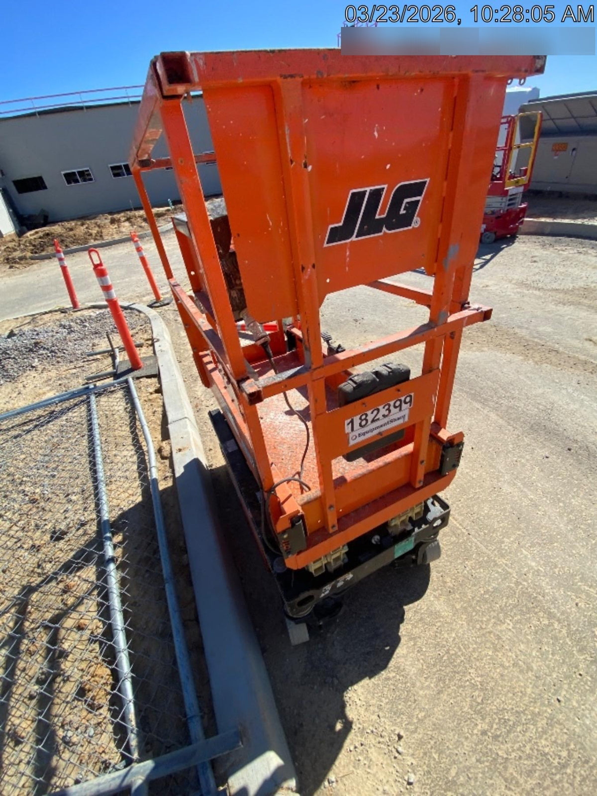 2021 JLG ES1330L