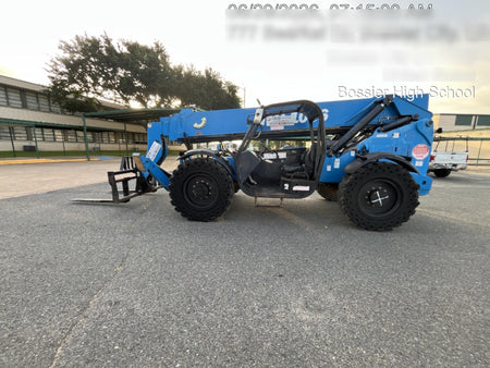 2017 GENIE GTH-1056