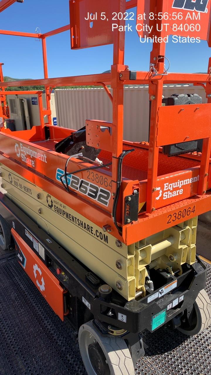 2022 JLG ES2632