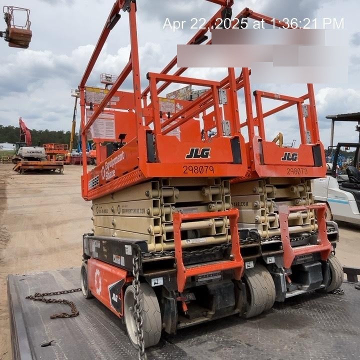2023 JLG ES1932