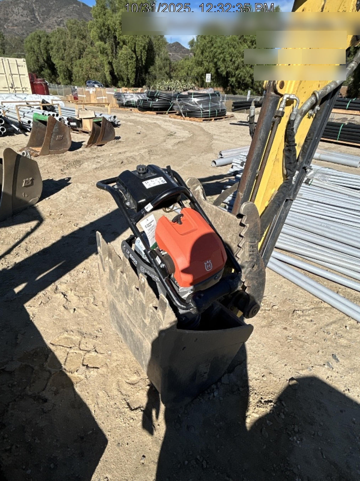 2025 HUSQVARNA LT6005