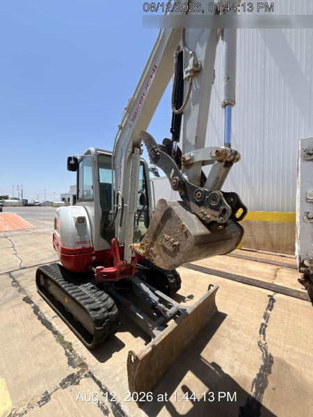 2025 TAKEUCHI TB235-2CR