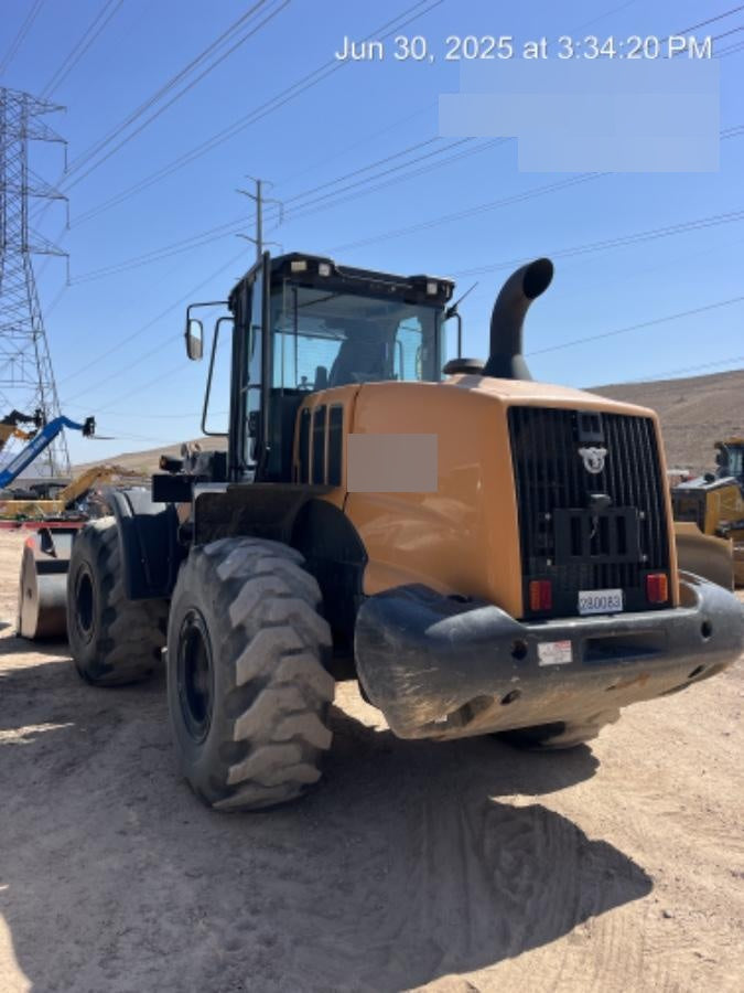 2023 CASE 821G
