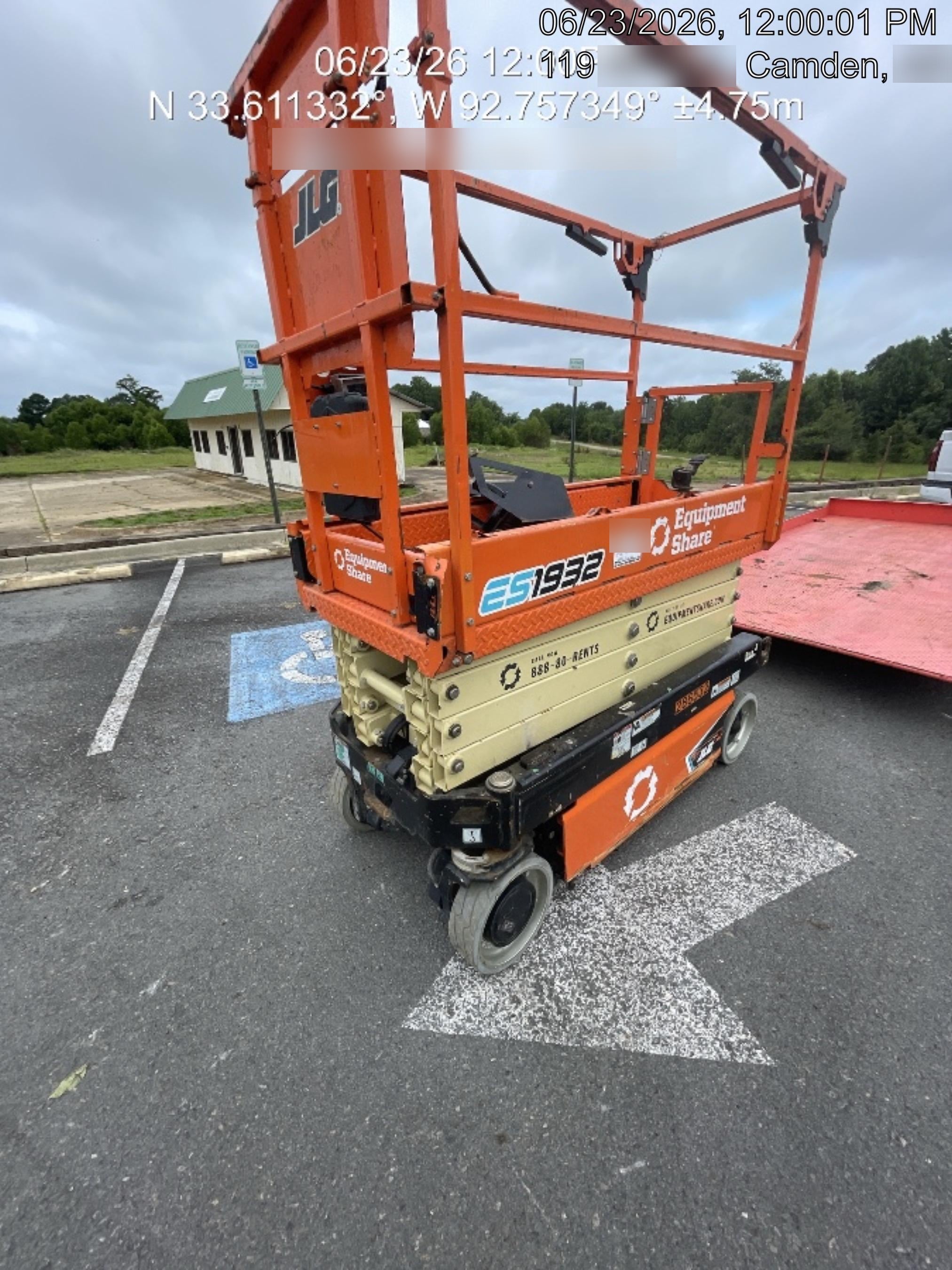 2022 JLG ES1932