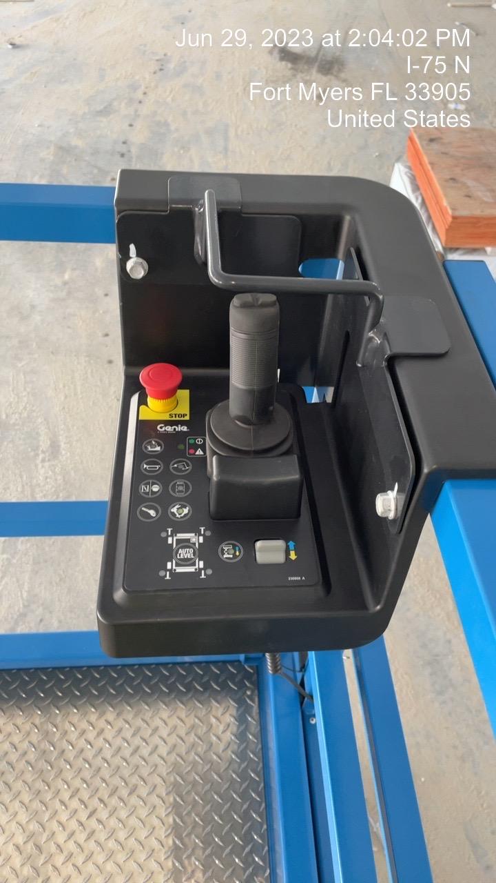 2023 GENIE GS-4390 RT