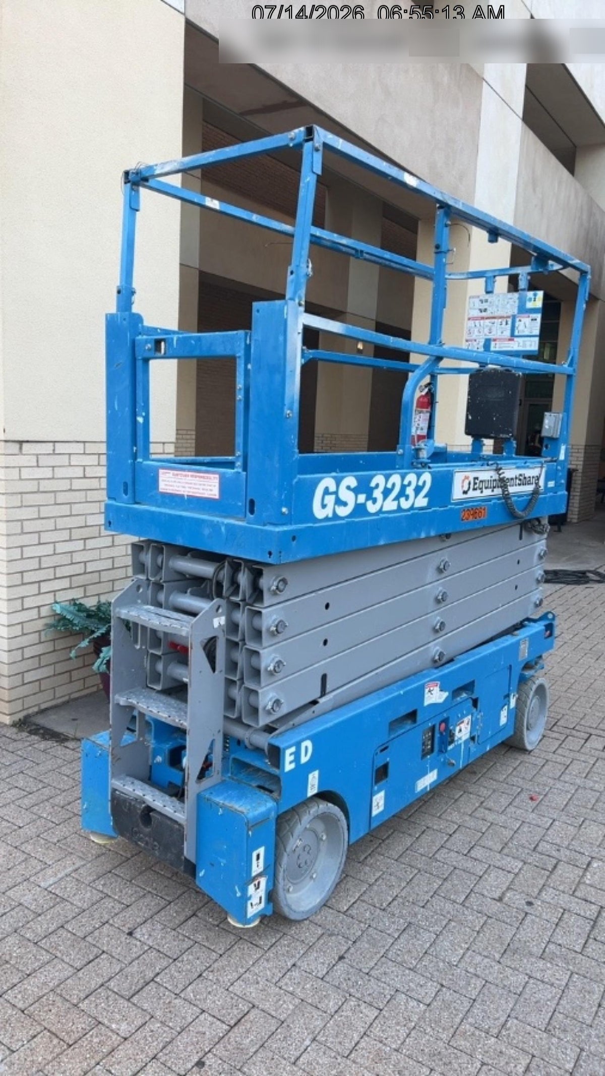 2022 GENIE GS-3232
