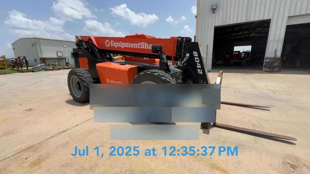 2023 SKYTRAK 8042