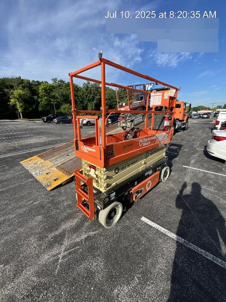 2023 JLG ES2632