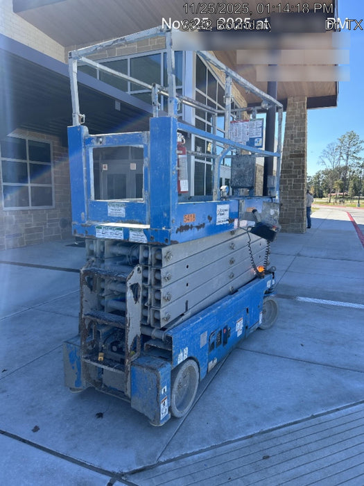 2017 Genie GS-3232 32' Narrow Electric Scissor Lift