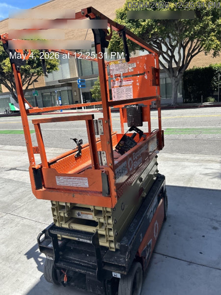 2024 JLG ES1932