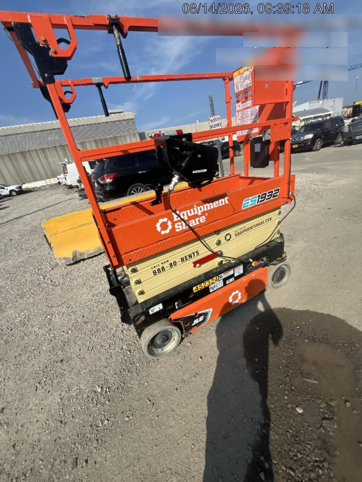 2024 JLG ES1932