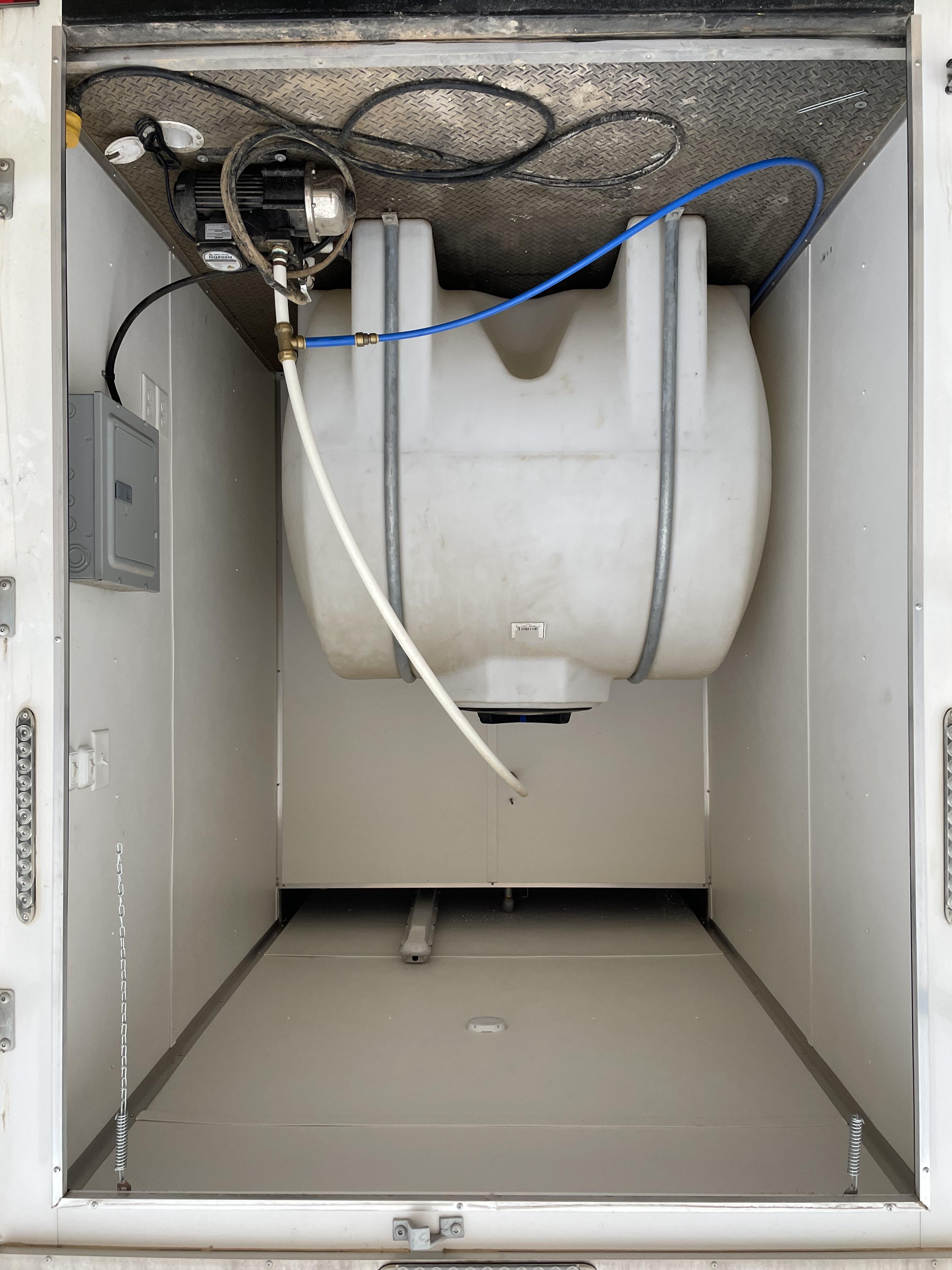 2019 LARK UNITED Shower Trailer