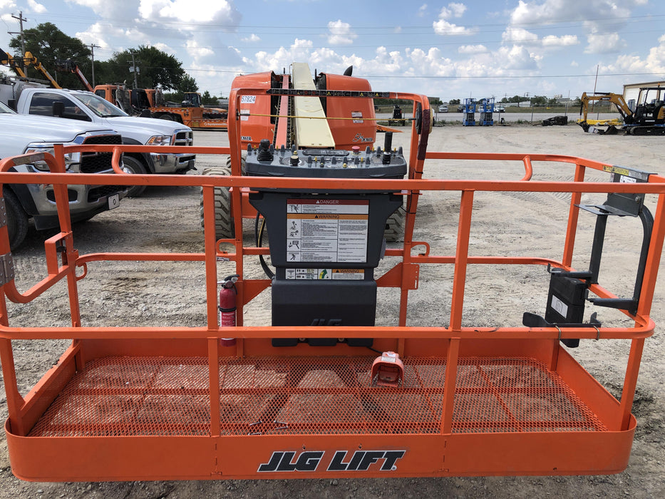 2019 JLG 600S 4WD