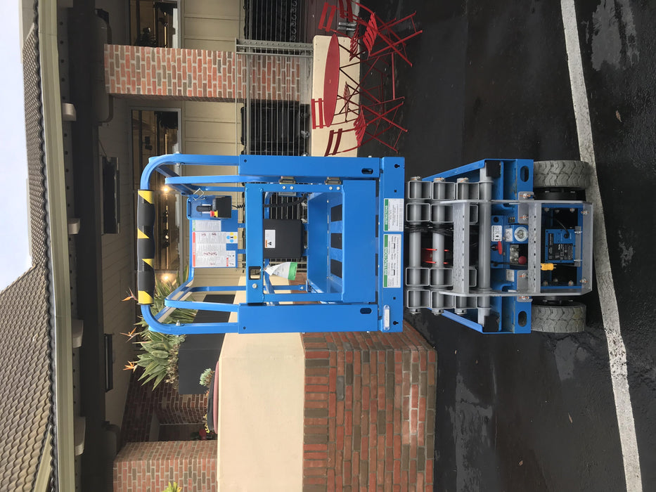 2019 Genie GS-1930 Half Height Swing Gate, 800W Inverter