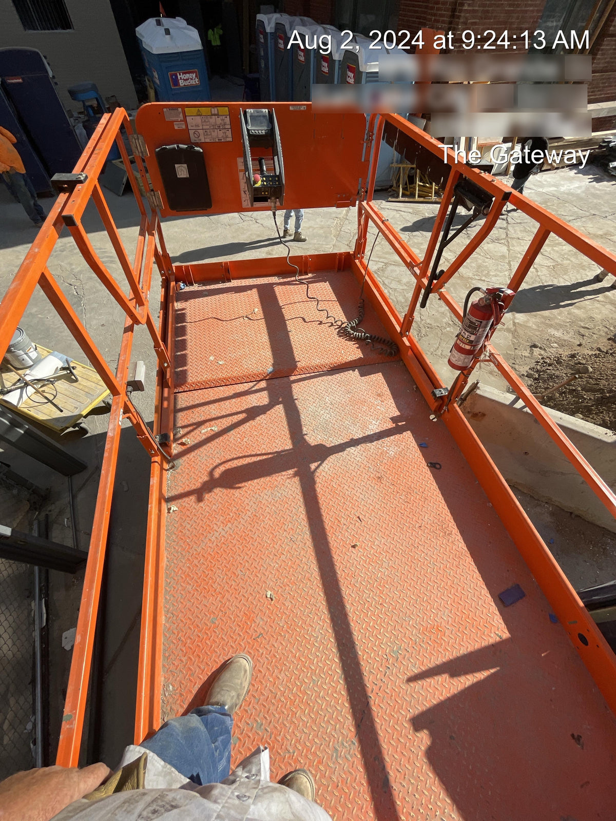 2023 JLG RT4069