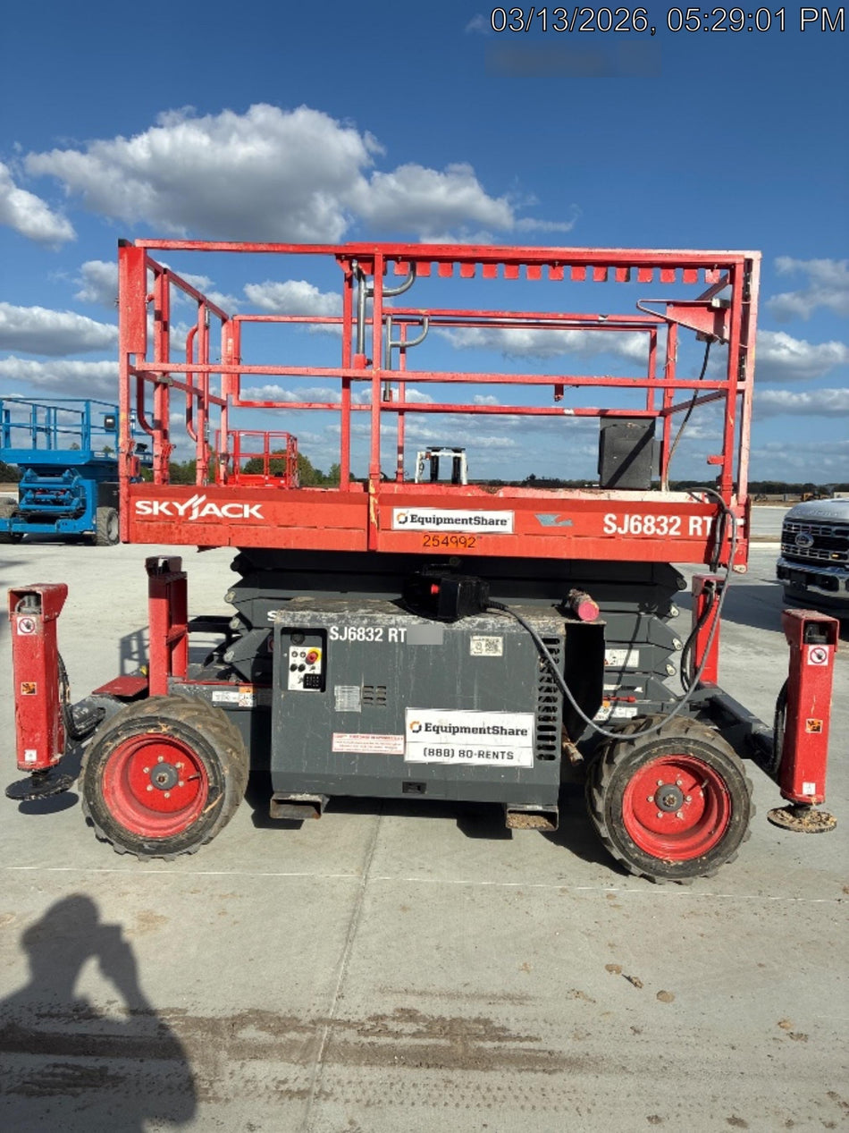 2022 SKYJACK SJ6832 RT