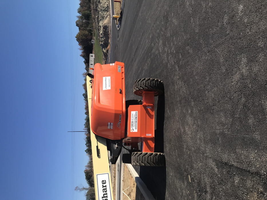 2020 JLG 660SJ