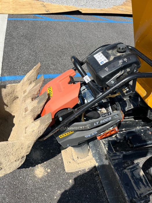 2024 HUSQVARNA LT5005
