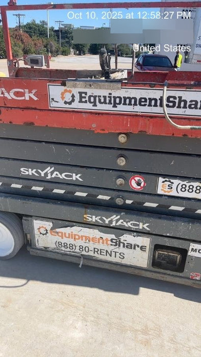 2018 Skyjack SJIII-3226 Skyjack SJIII3226 Scissor Lift w/Trojan Batteries