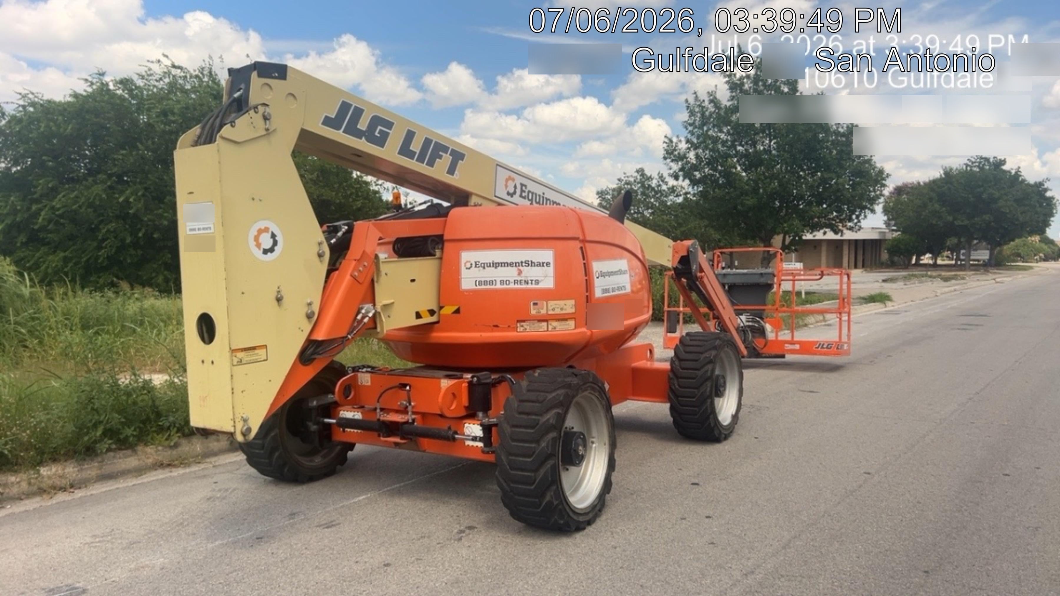 2019 JLG 600AJ