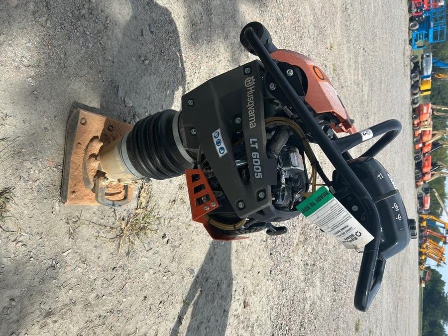 2024 HUSQVARNA LT6005