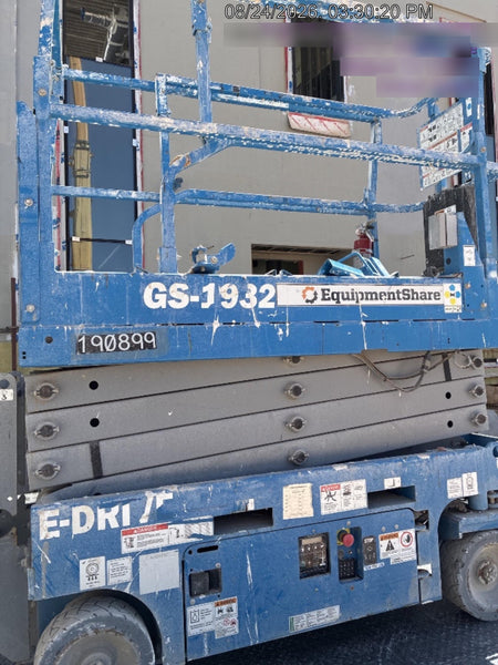 2021 GENIE GS-1932