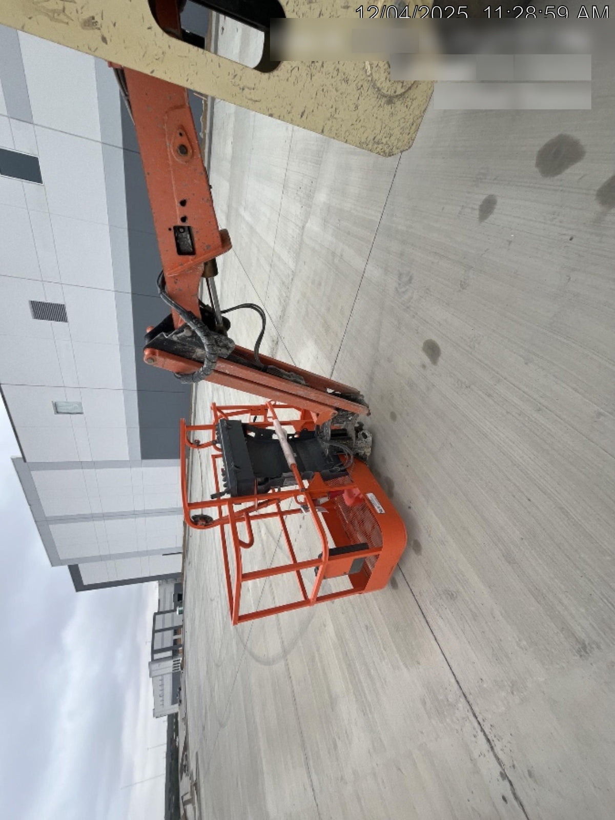 2019 JLG 450AJ