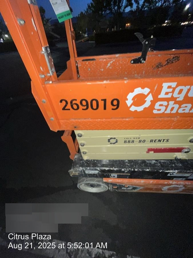2022 JLG ES1932