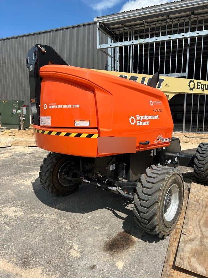 2021 JLG 660SJ