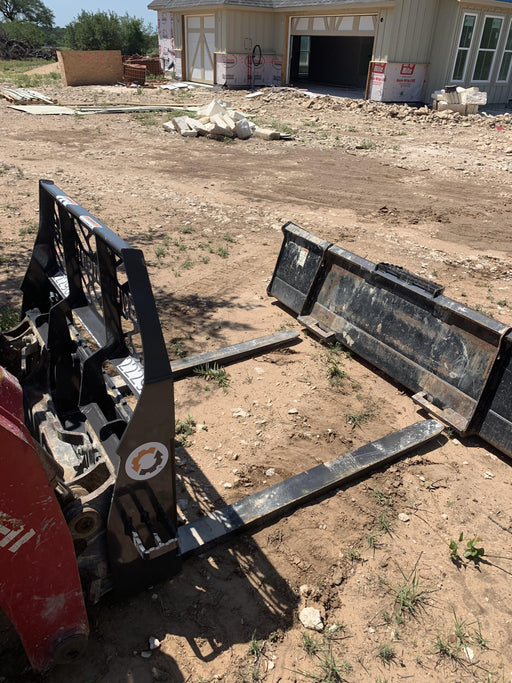 2022 PALADIN 48" Pallet Forks - Paladin