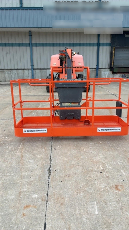 2018 JLG 660SJ