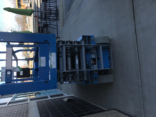 2019 Genie GS-2632 Folding rails with half height swing gate