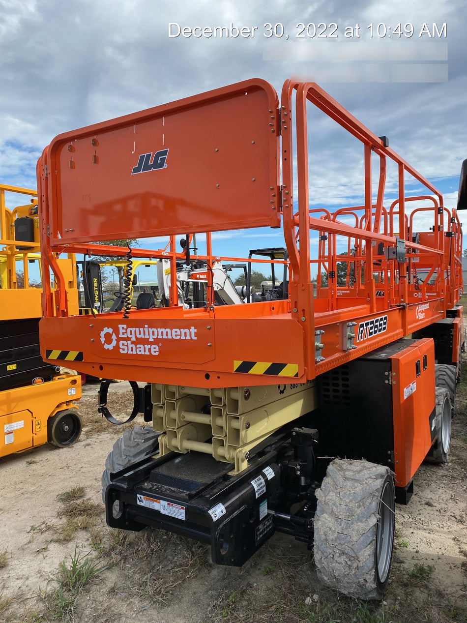 2022 JLG RT2669