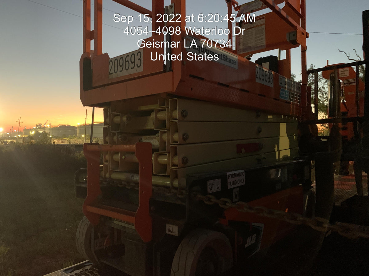 2022 JLG ES1932