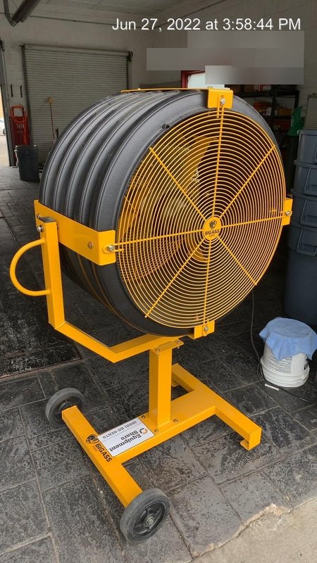 2022 BIG ASS FANS Yellow Jacket