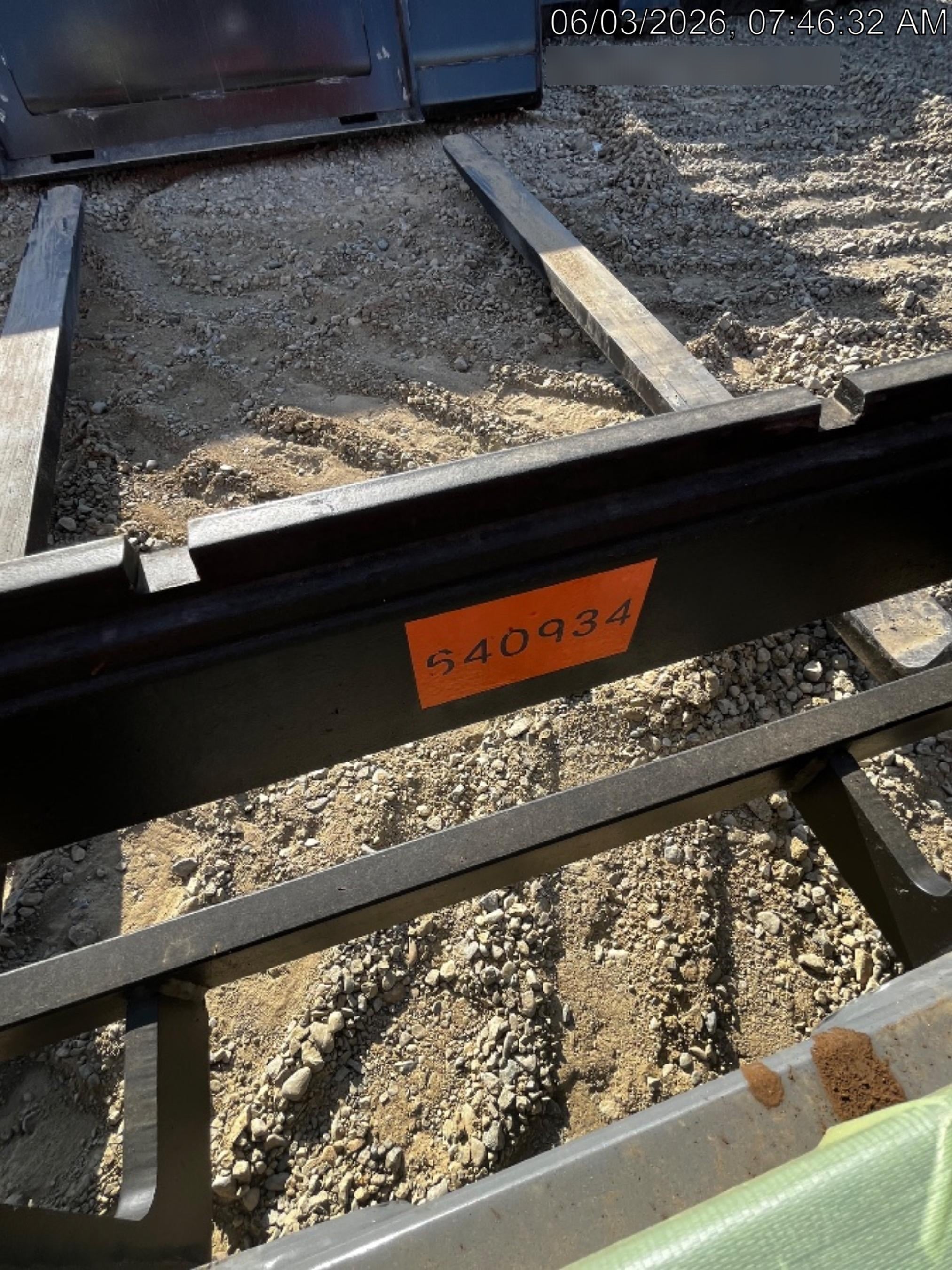 2026 ARROW MATERIAL HANDLING 72" Pallet Forks - Arrow