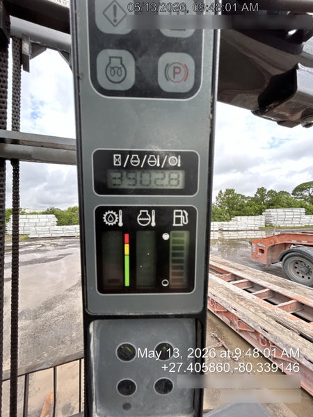 2022 CASE 586H