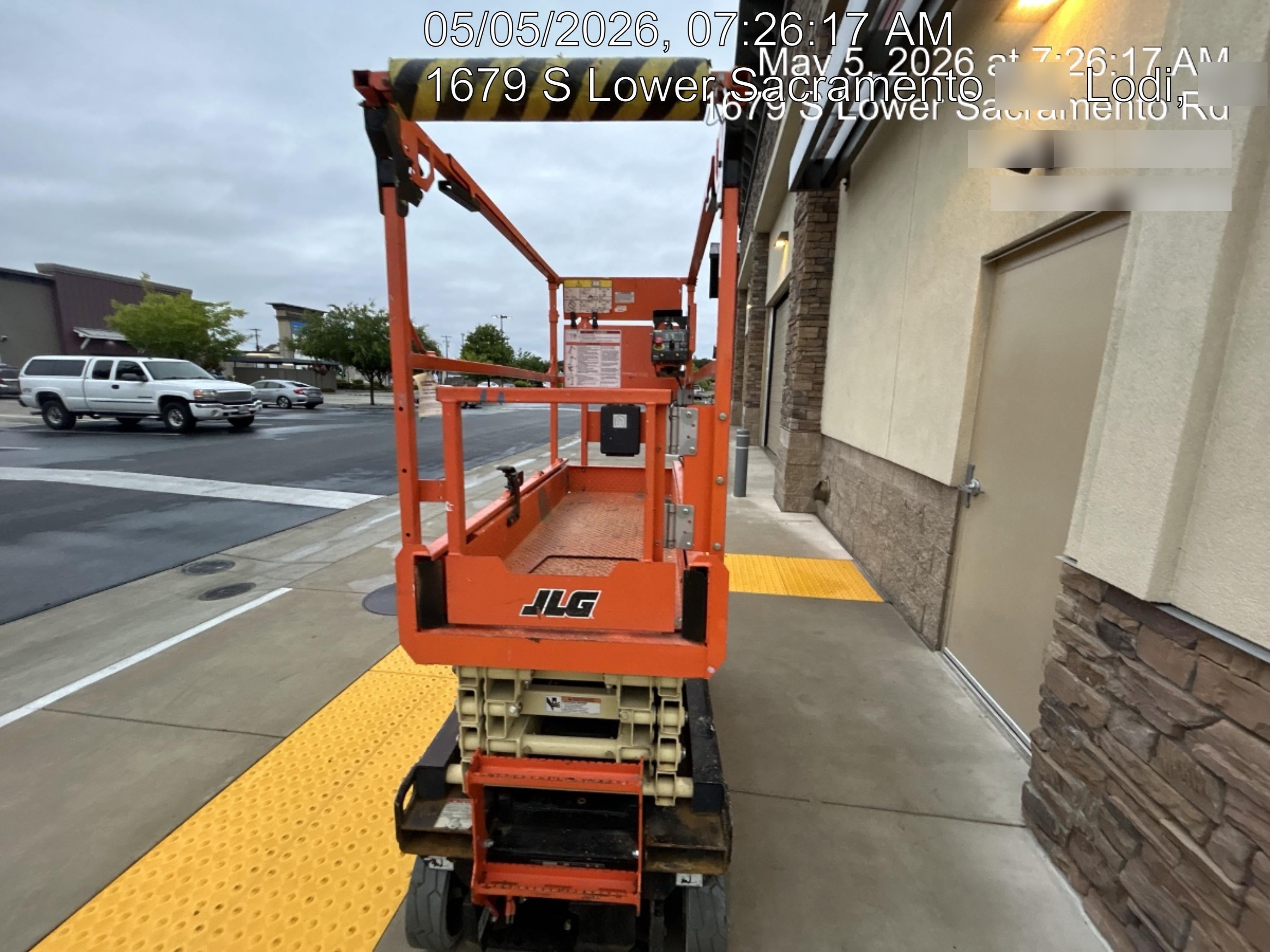 2022 JLG ES1932