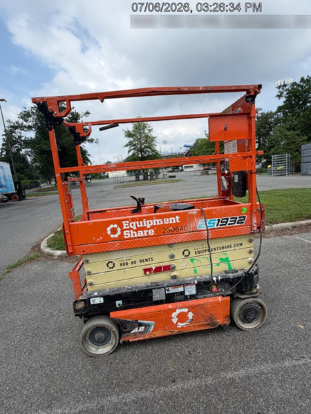 2022 JLG ES1932