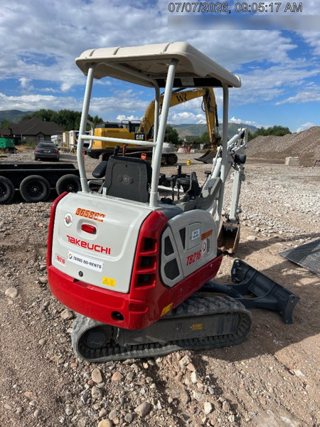 2023 TAKEUCHI TB216R