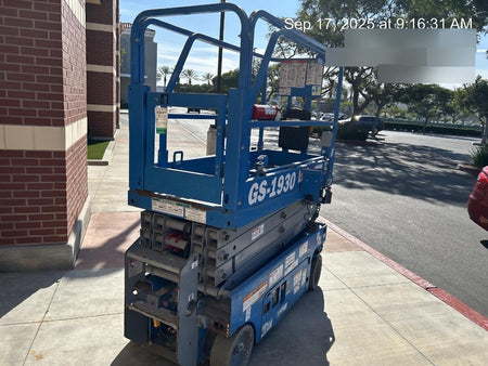 2019 Genie GS-1930 Half Height Swing Gate, 800W Inverter