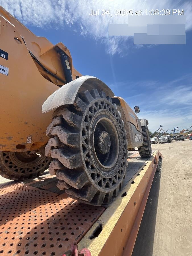 2020 JCB 509-42 Cab/Heat/Air, Solid Tires, Work Lights, Beacon, Aux Hydraulics, Back up Alarm, Lifting Eye, ES Decals